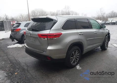 2018 Toyota Highlander Xle from USA, damaged, VIN 5TDJZRFHXJS540160